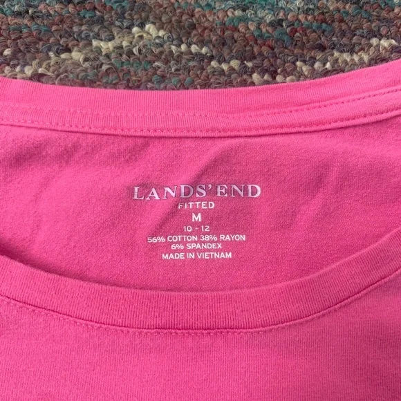 Lands End Fitted Tee - Picture 4 of 6